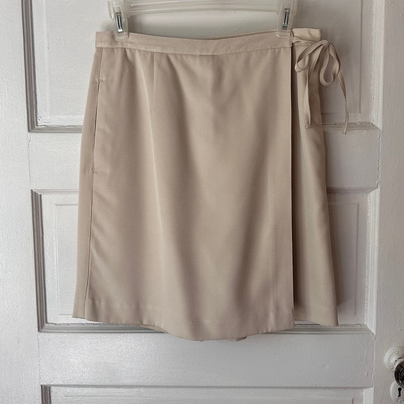 Vintage Liz Claiborne Golf Faux Wrap Skort Neutral Athleisure Preppy Pockets - Picture 1 of 17